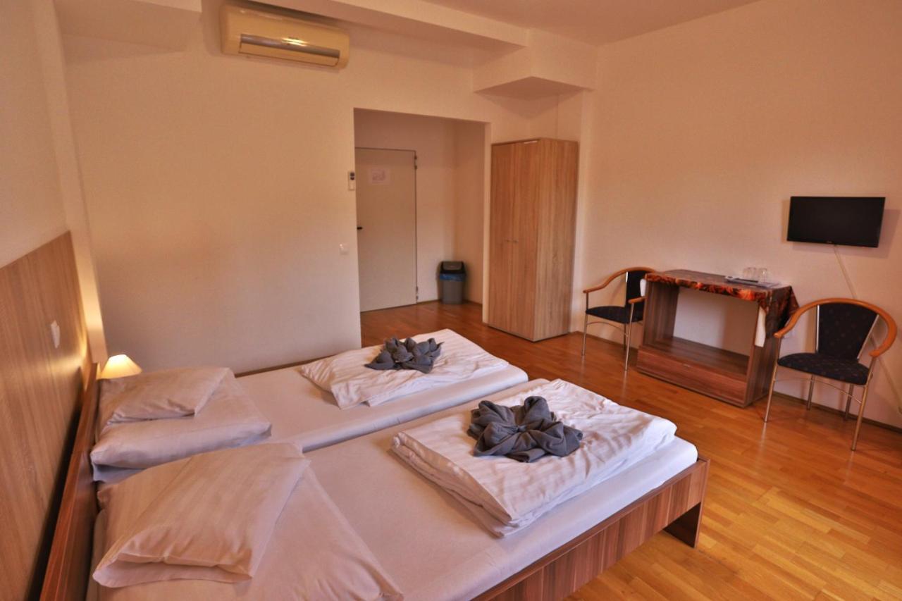 Margareta Apartman Es Ueduelohaz Bogács Exterior foto