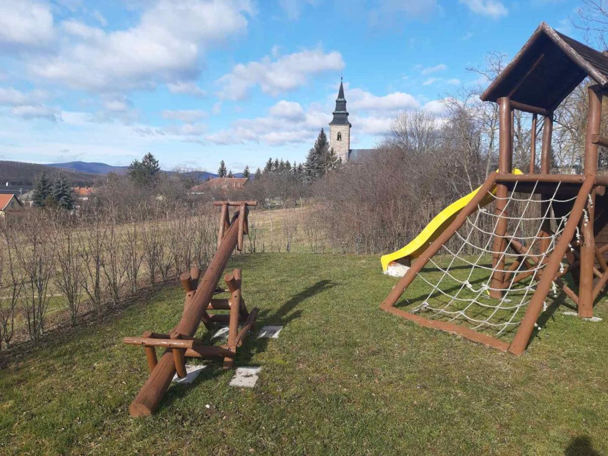 Margareta Apartman Es Ueduelohaz Bogács Exterior foto